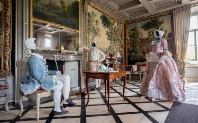 Fantômes de papier, en visite au château